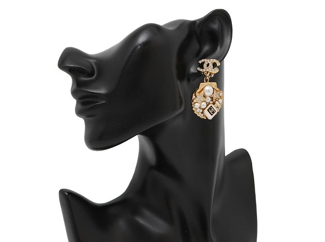 Orecchini a clip Chanel con motivo di strass e conchiglia - vista 4