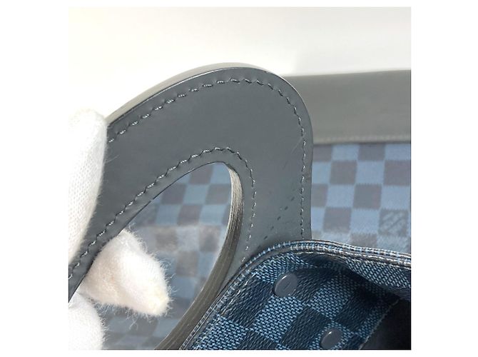 Borsa Tote NS Damier Cobalt Louis Vuitton Blu navy - vista 16