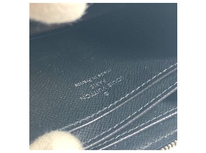 Monedero de cuero Epi Louis Vuitton Negro - vista 13