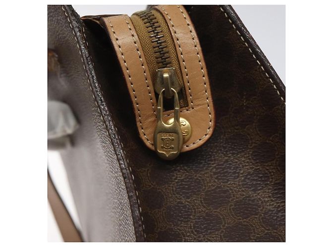 Céline Borsa a spalla in tela Macadam CELINE PVC marrone oro Auth 130361 D'oro - vista 18