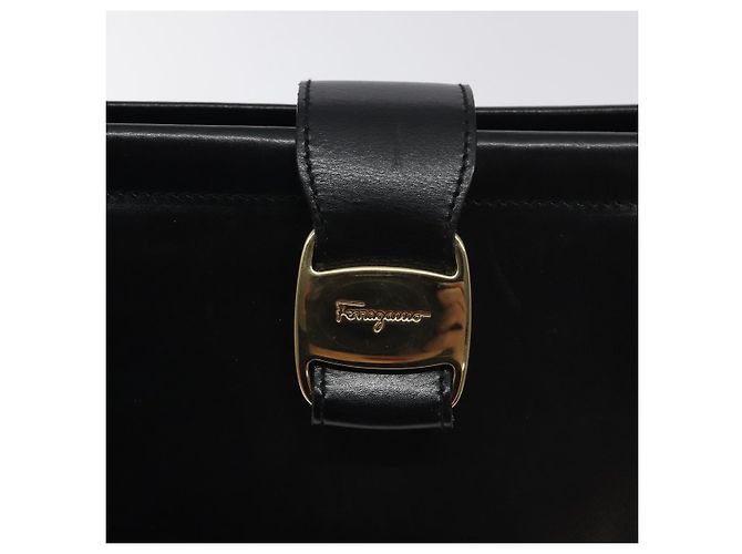 Borsa a Spalla Vala in Pelle Nera e Oro Auth 130219 di Salvatore Ferragamo Nero D'oro - vista 10
