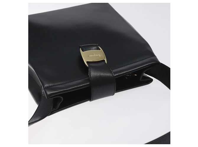 Borsa a Spalla Vala in Pelle Nera e Oro Auth 130219 di Salvatore Ferragamo Nero D'oro - vista 6