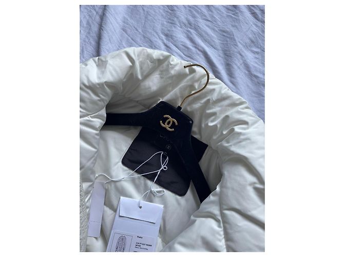 Abrigo Chanel colección coco nieve 2021 Negro - vista 20