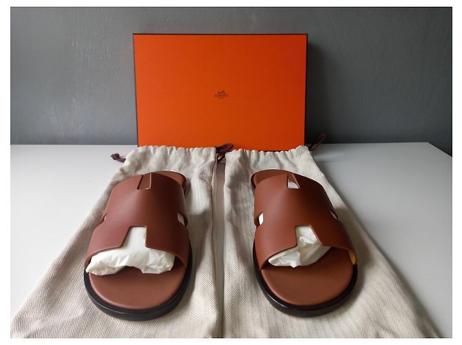 Sandali Hermès Izmir in pelle marrone - vista 2