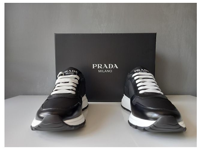 Sneakers Prada in Re-Nylon e pelle nera Nero - vista 2