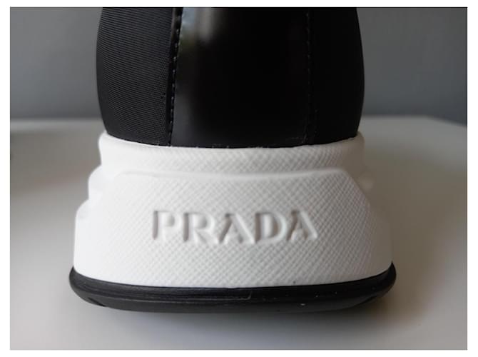 Sneakers Prada in Re-Nylon e pelle nera Nero - vista 3