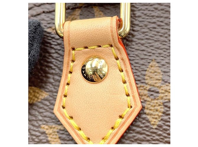 Zaino Alma Monogram Louis Vuitton Rosso - vista 9