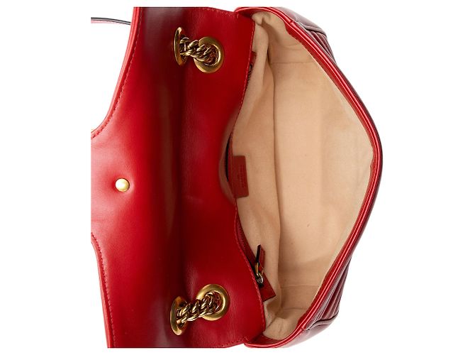 Borsa a tracolla media GG Marmont in pelle Matelassé Gucci Rosso - vista 7