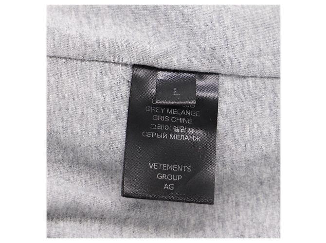 Vêtements Camiseta bordada de edición limitada en algodón gris de Vetements - vista 6