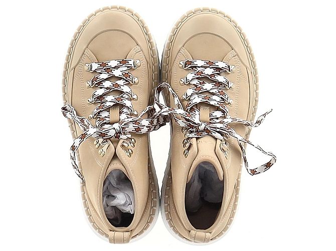 Stivaletti con piattaforma in nubuck Chloé Lilli in pelle di pecora beige - vista 3