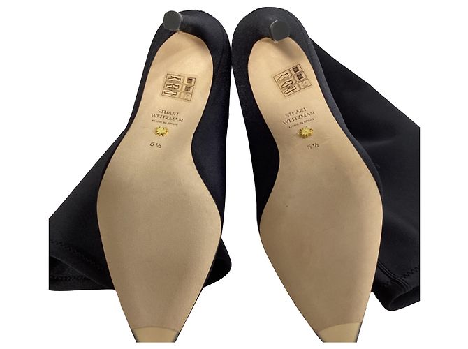 Stivali alti Ultrastuart 100 in satin nero di Stuart Weitzman - vista 4