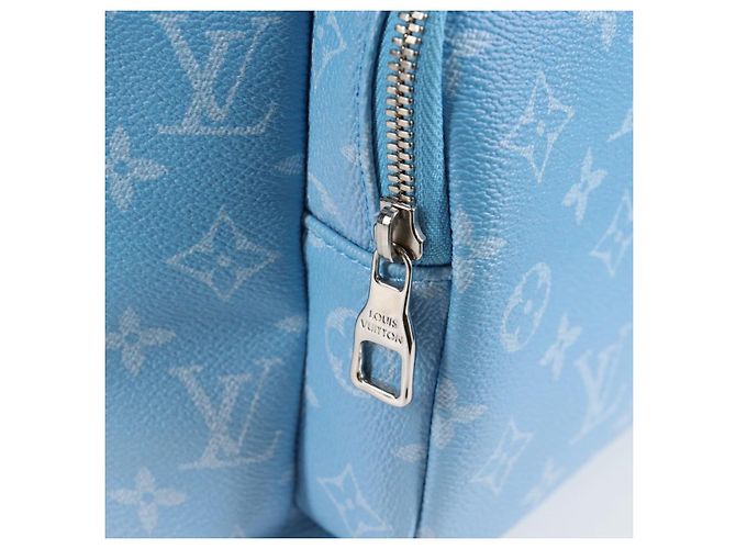 LOUIS VUITTON Zaino Clouds Multi Pocket Blu M45441 LV Auth 126591SM - vista 21