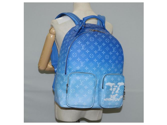 LOUIS VUITTON Zaino Clouds Multi Pocket Blu M45441 LV Auth 126591SM - vista 28