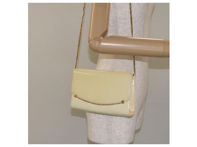 BALLY Borsa a Spalla con Catena in Pelle Verniciata Giallo Oro Auth ti3256 D'oro - vista 20