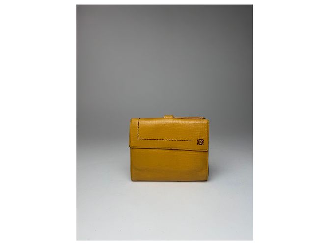 Vintage Loewe Leather wallet yellow - view 6