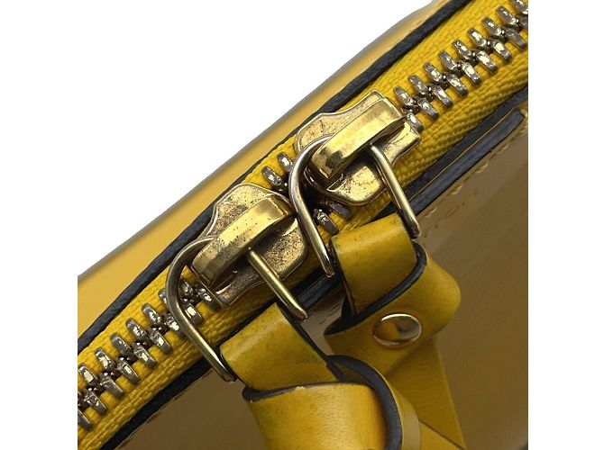 Mini Alma Epi Schultertasche von Louis Vuitton Golden - Ansicht 11