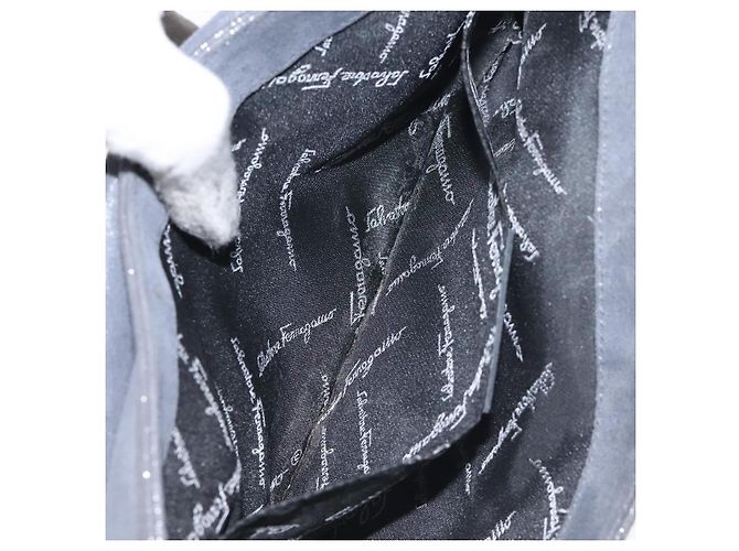 Borsa a Spalla Vala in Camoscio Grigio Argento di Salvatore Ferragamo Auth BA3518 Marrone - vista 19