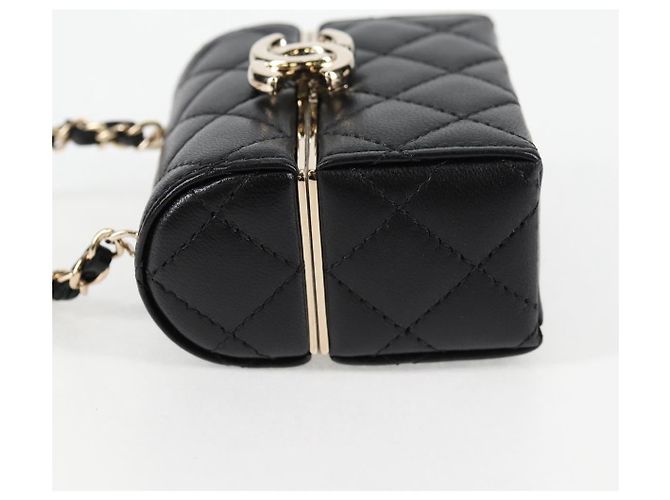 CHANEL Borsa a Spalla Matelassé con Catena in Pelle di Agnello Nera Oro CC Auth 127743SM Nero D'oro - vista 3