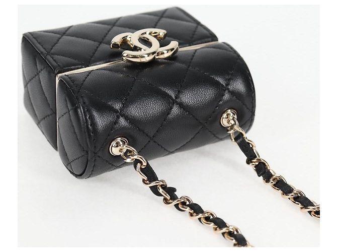CHANEL Borsa a Spalla Matelassé con Catena in Pelle di Agnello Nera Oro CC Auth 127743SM Nero D'oro - vista 6