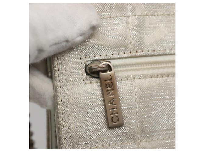 CHANEL Nuova Linea da Viaggio Portafoglio a Catena Nylon Argento CC Auth bs27339 - vista 18