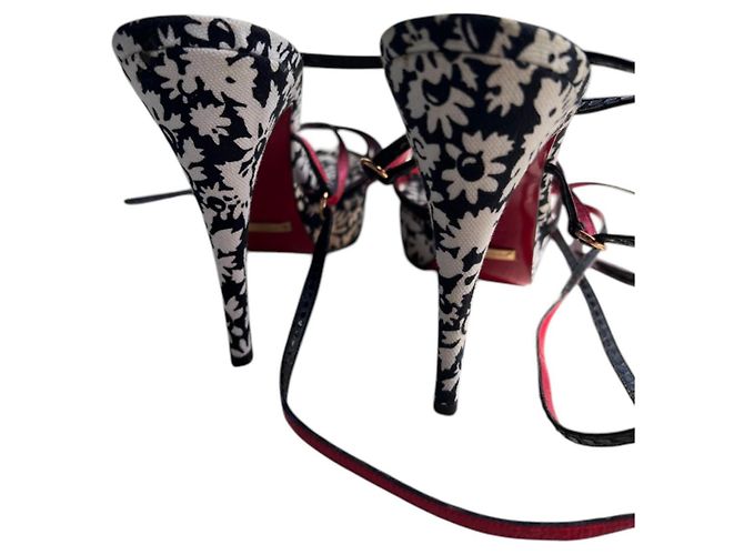Sandali Dolce & Gabbana in pelle nero e bianco - vista 5