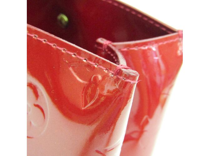 Borsa Louis Vuitton Monogram Vernis Reade PM Rosso - vista 10