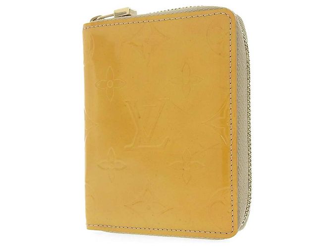 Cartera Bloom Monogram Vernis Louis Vuitton M91015 Beige - vista 2