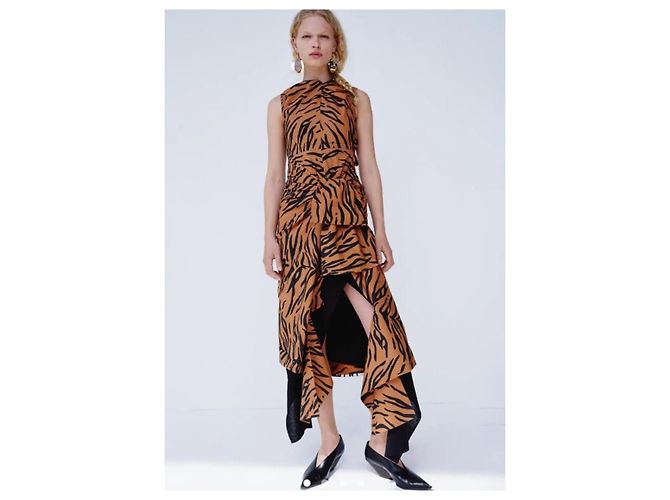 Céline Instinct Schwarzes Kleid Resort 2016 Orange - Ansicht 2