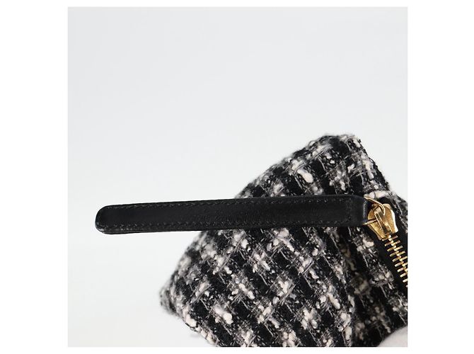 Girl Ragazza CHANEL Giacca Chanel Borsa a Spalla tweed Nero Bianco CC Auth 126244V - vista 21