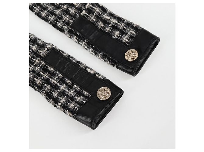 Girl Ragazza CHANEL Giacca Chanel Borsa a Spalla tweed Nero Bianco CC Auth 126244V - vista 9