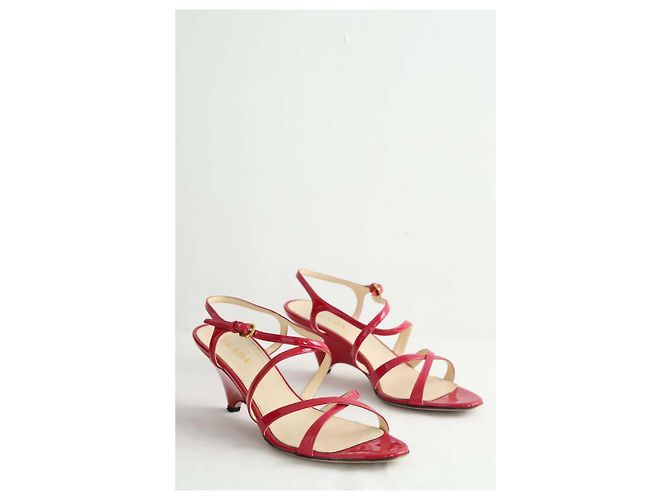 Prada Tacchi in vernice Rosa - vista 3