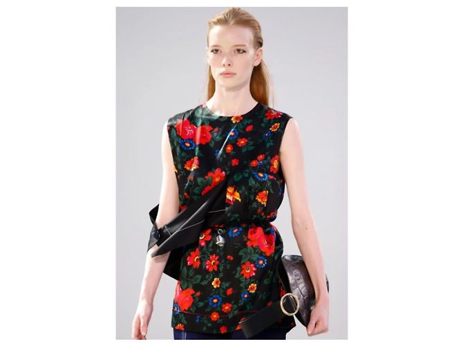 Céline Ensemble Bedruckte Bewegung SS 2015 Schwarz Rot Blau - Ansicht 2