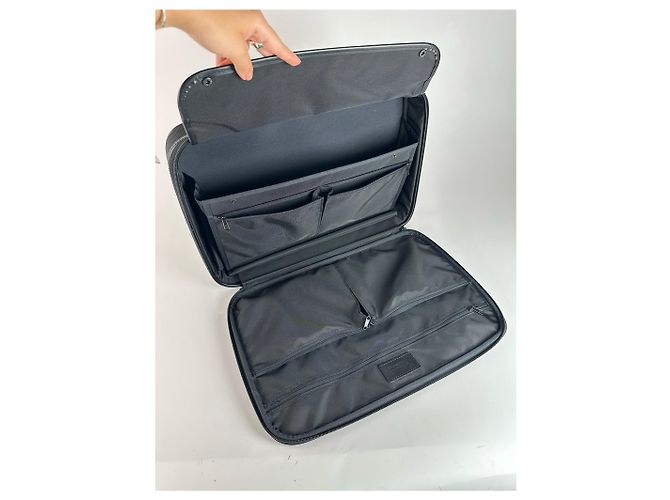 Valigia in tela e pelle Issey Miyake vintage nera Nero - vista 9