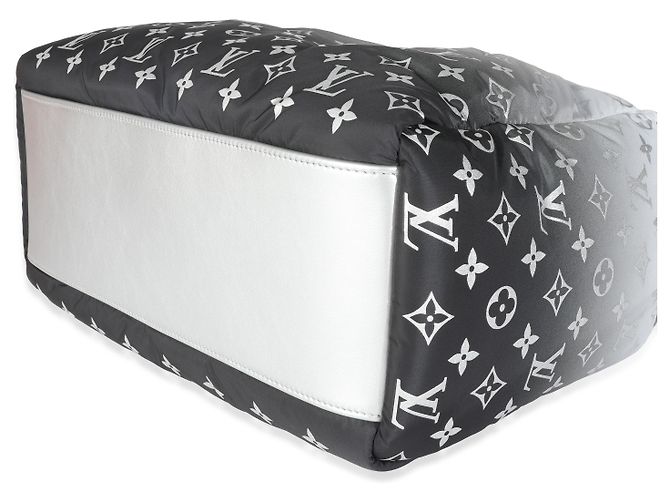 Louis Vuitton Frost Nylon Monogram Gradient LV Snow Onthego MM Brown White - view 6