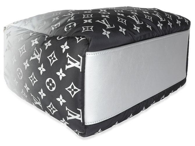 Louis Vuitton Frost Nylon Monogram Gradient LV Snow Onthego MM Brown White - view 7