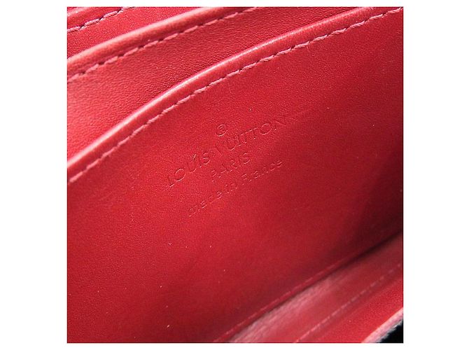 Monedero Zippy de cuero patentado M93608 de Louis Vuitton Roja Burdeos - vista 9