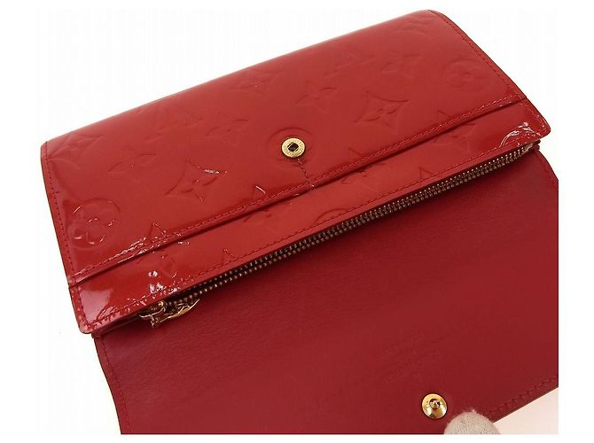 Louis Vuitton Vernis Sarah Wallet M93530 Red Purple - view 7