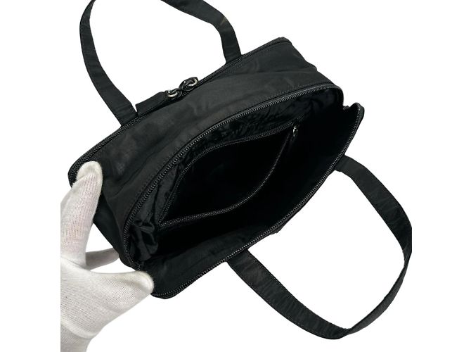 Bolsa de nylon Prada em preto e marrom - vista 8