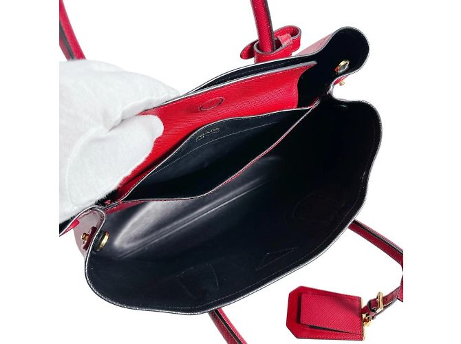 Prada rote Saffiano-Leder-Handtasche - Ansicht 12