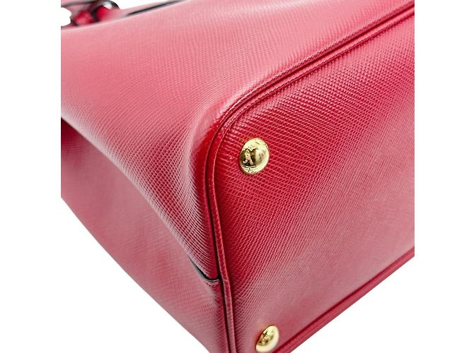 Prada rote Saffiano-Leder-Handtasche - Ansicht 9