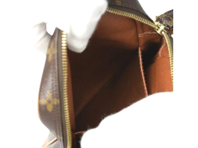 Bolsa de Ombro Monogram Danube Louis Vuitton Marrom - vista 13