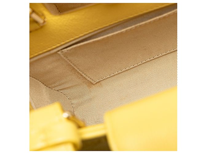 Borsa shopping Chanel Mini in pelle di vitello gialla con etichetta Click Giallo - vista 7