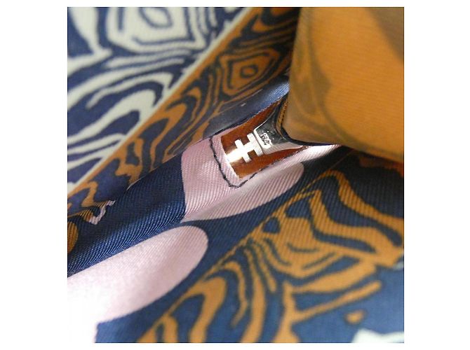 Silk In Estojo de moedas em seda WILD da Hermès Dourado Metálico - vista 6
