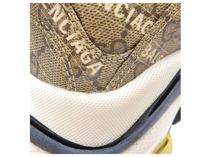 Sneakers Triple S Gucci x Balenciaga 677192 - vista 5