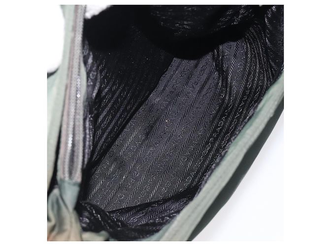 Borsa Tote PRADA in nylon verde argento Auth bs27520 - vista 21