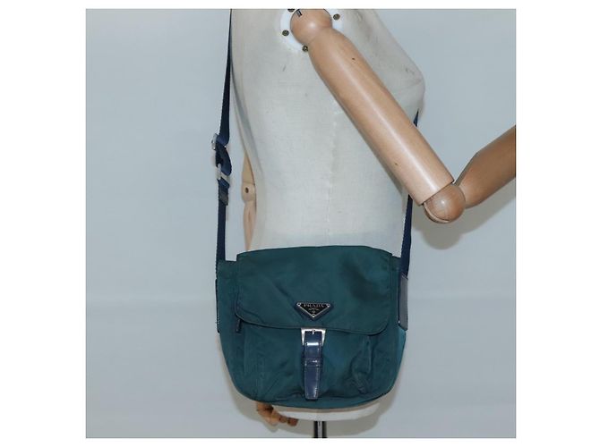 Borsa a Spalla PRADA in Nylon Verde Auth 127874 - vista 23