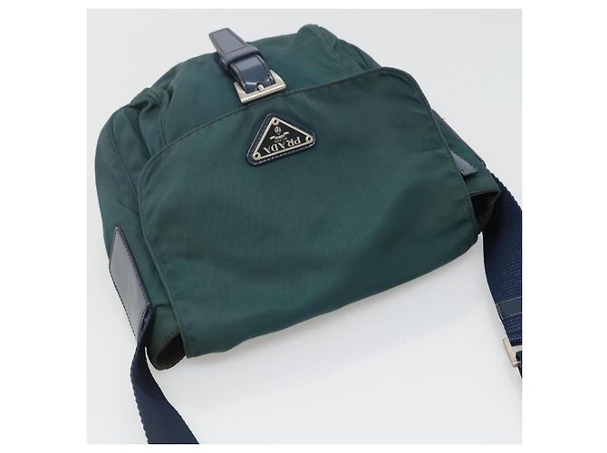Borsa a Spalla PRADA in Nylon Verde Auth 127874 - vista 6