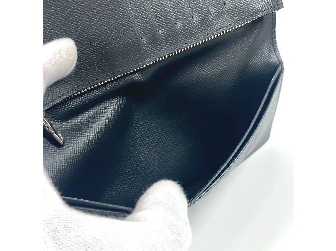 Cartera Larga Brazza Epi Louis Vuitton Negro - vista 15