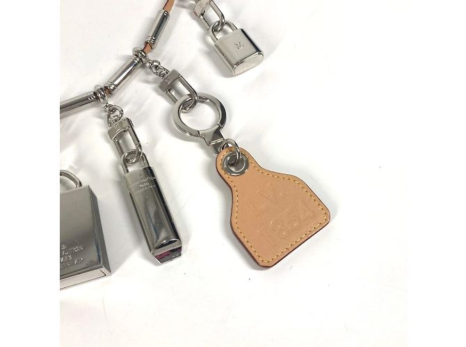 Collana con lucchetto in titanio logo Monogram Louis Vuitton Argento - vista 2