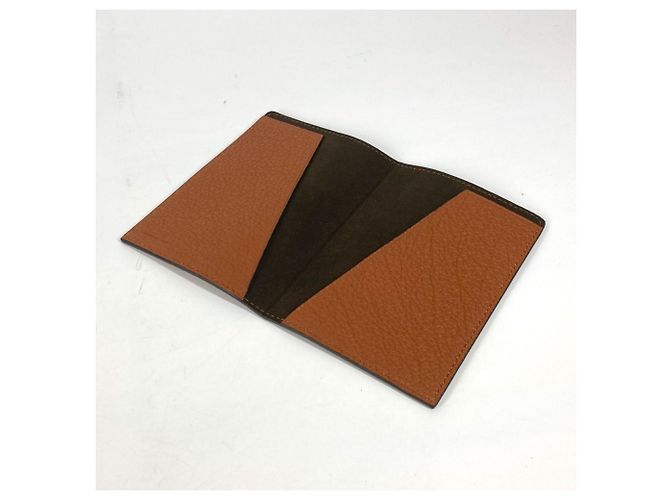Fendi braune Leder-Passhülle - Ansicht 8